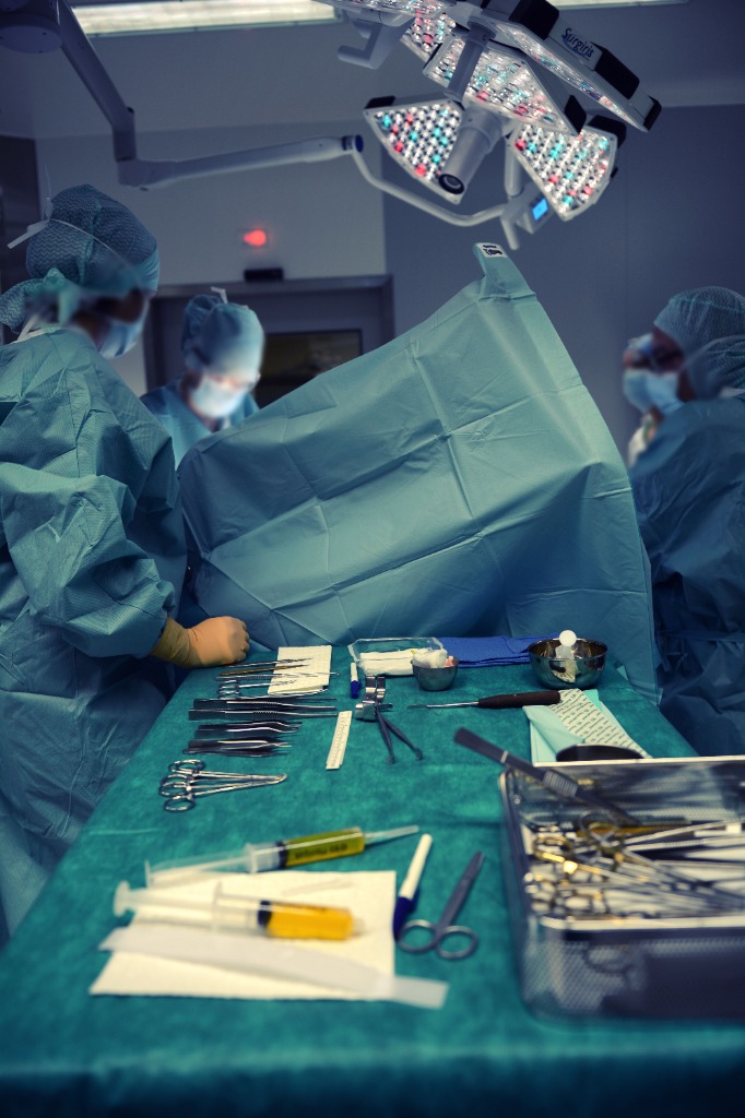 Neurosurgery operating theatre suite and sterile field preparation for spinal surgery